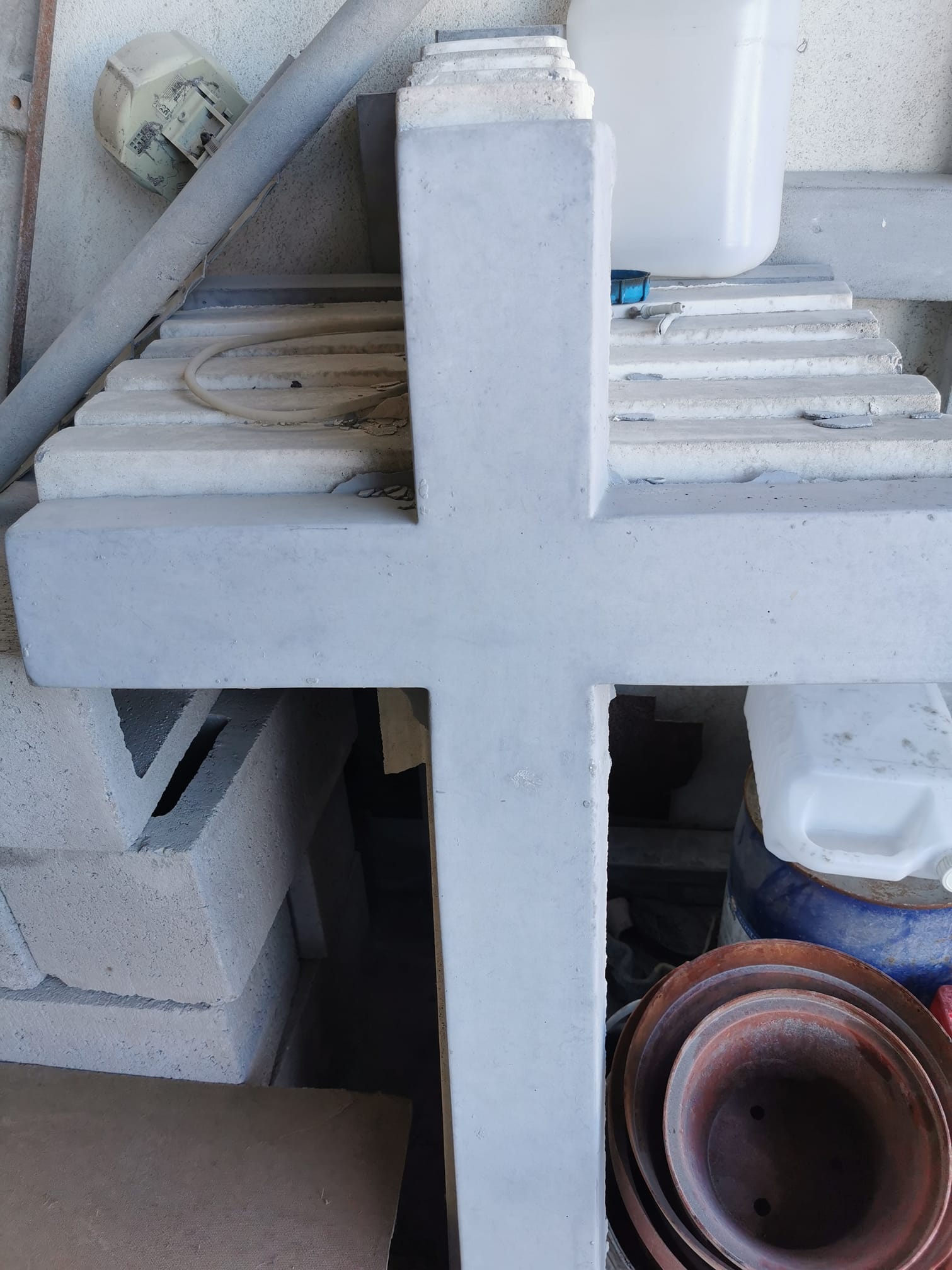 M Crosses FB